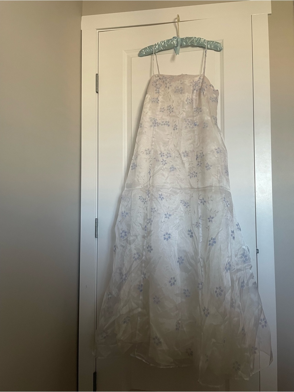 beautiful floor length gown, vintage